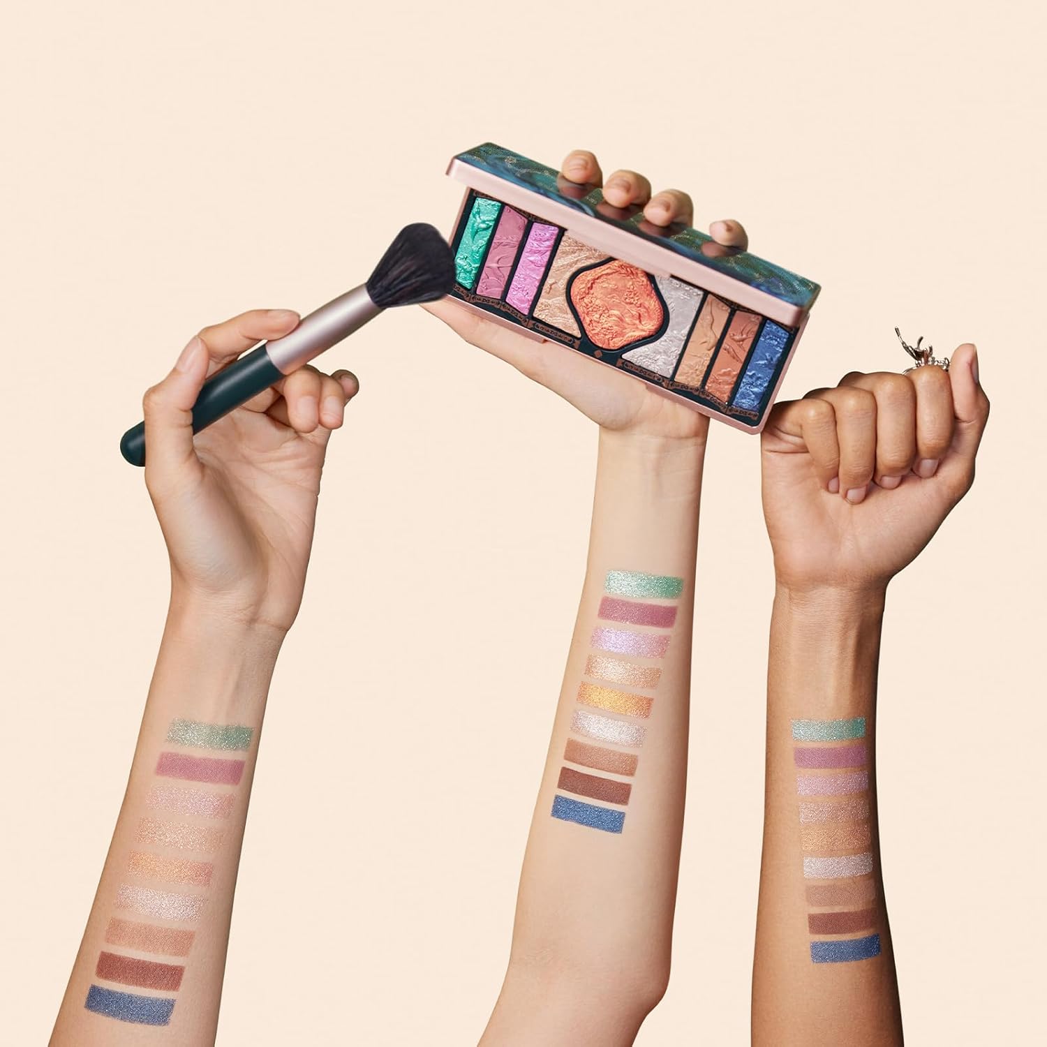 Florasis Floral Engraving Phoenix Makeup Palette - Image 2